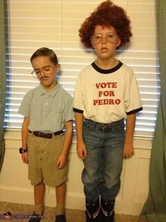 Napoleon Dynamite Family - Halloween Costume Contest at Cost