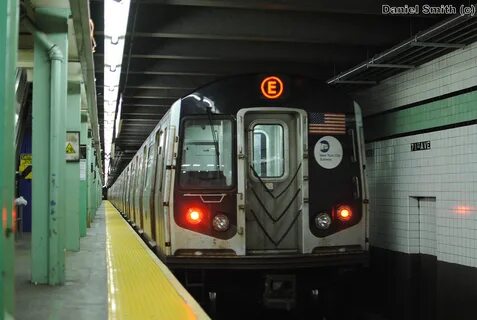 R46 C Train : NYC Subway: R46 C Trains with glitched LCD Dis