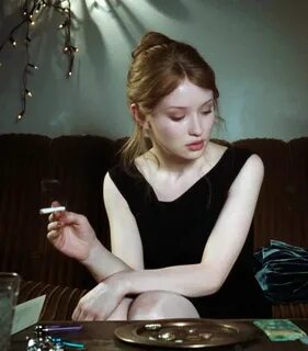 Picture of Emily Browning Emily browning, Beauty, Pretty peo