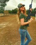 Military - theCHIVE Military girl, Girl guns, Guns