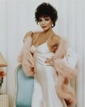Joan Collins in nightwear Joan collins, Glamouröse kleider, 