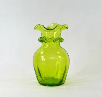 18 Beautiful Things Made From Green Glass