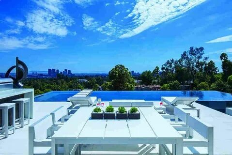 Роскошный особняк Laurel Way в Беверли-Хиллз Beverly hills m