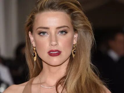 Actress Amber Heard American Blonde Blue Eyes Earrings Face 