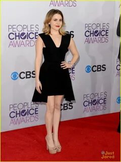 Mae Whitman: 'Perks' Wins at People's Choice Awards 2013 Pho