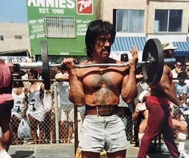Funny Tinny 360 Entertainment: Danny Trejo at Muscle Beach, 