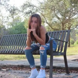 Ava Majury Wiki 2021: Age, TikTok, Boyfriend and Full Bio - 