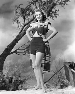 Martha Hyer eBay Old hollywood style, Actresses, Beautiful f