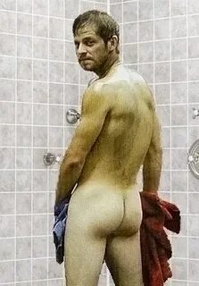 Carmine Giovinazzo and Peter Andre nude photos - BareMaleCel