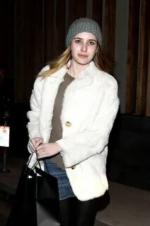 Emma Roberts with No Make Up