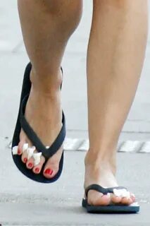 Celebrity Feet Pictures в Твиттере: "RT if you like Kristen 