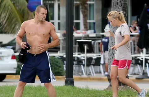 Chuck Liddell and Heidi Northcott Go on a Run - Pictures