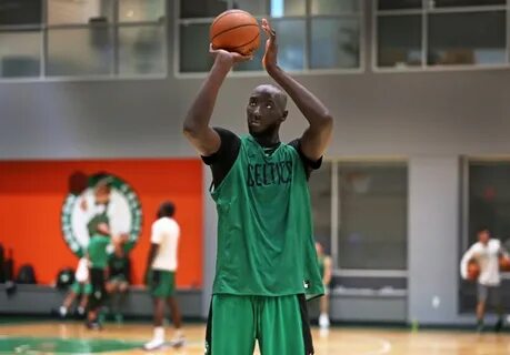 Tacko Fall Is Apparently Shorter Than We All Thought - Fadea