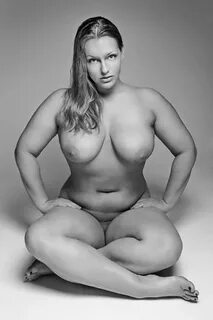 Chubby, Curvy, Cuddly - Beauty In Black And White 2 - 25 Pic