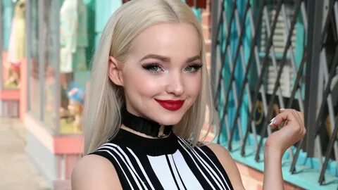 Dove Cameron smiling Wallpaper 4k Ultra HD ID:4902