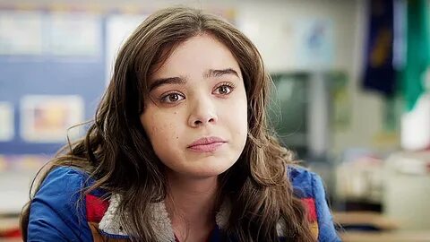 The Edge Of Seventeen Red Band Trailer Is Here