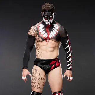 Home Luchadora, Finn balor, Cuerpo de hombre