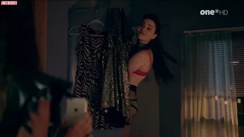 В Aisling Franciosi nude pics, Страница -1 ANCENSORED