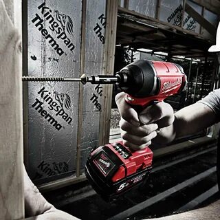 Аккумуляторный импульсный шуруповерт Milwaukee M18 FID-0 FUE