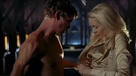 iiRyanKwanten_TrueBlood_s2e06_20090726_HardHeartedHannah_21.