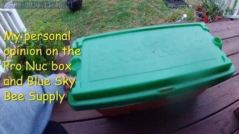 Pro Nuc Box Blue Sky Bee Supply - YouTube