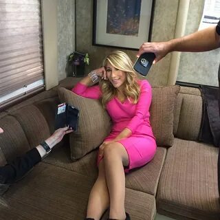 Lori Greiner on Twitter: "Tried 2 take snooze on set but my 