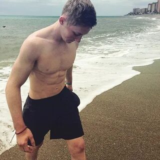 The Stars Come Out To Play: Nile Wilson - New Shirtless Twit