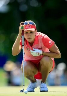 Lexi Thompson Upskirt Poses - Championship Golfer UpskirtSTA