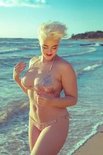 Stefania Ferrario у Твіттері