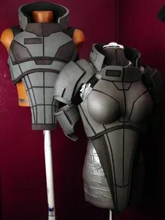 Mass Effect 2 N7 Armor Builds Cosplay armor, Cosplay costume