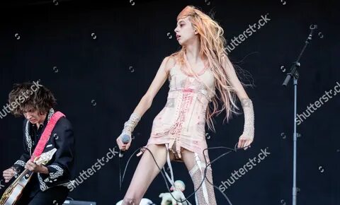 Starcrawler Henri Cash Arrow de Wilde Toimituksellinen arkis