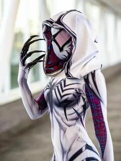 Badass Spider-Gwen and Venom Cosplay Mashup - Gwenom - GeekT