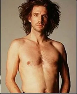 Shirtless Ralph Fiennes - Vintage Male Celebs