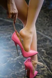 Pin heels ハ イ ヒ-ル Clean feet high heel そ そ る 足 足"お し ゃ れ ま と