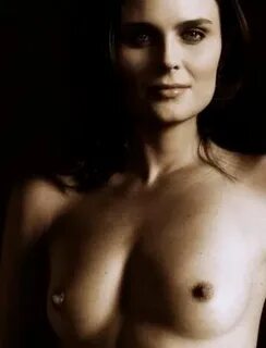 Emily deschanel nudes photos - Hot Naked Girls Sex Pictures