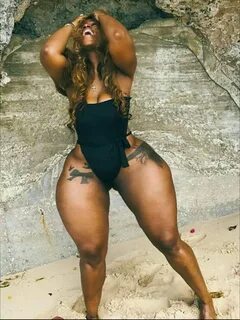 Pin by Willie b on Phat Beautiful black women, Nice thighs, 
