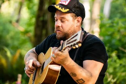 Nathaniel Rateliff Plays "And It's Still Alright" at the Pen