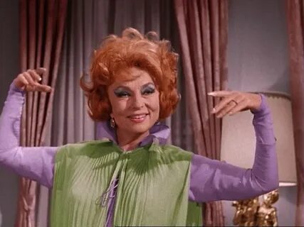 Bewitched (1964) Agnes Moorehead as Endora. Agnes moorehead,