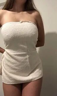 Titty Drop на Твитеру: "Revealing this stunning body.