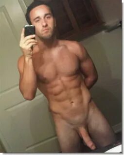 Amateur naked men selfie - Epicsaholic.com