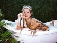 Danielle Colby Bath Time - Thothub