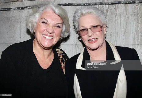 146 Sharon Gless And Tyne Daly Photos and Premium High Res P