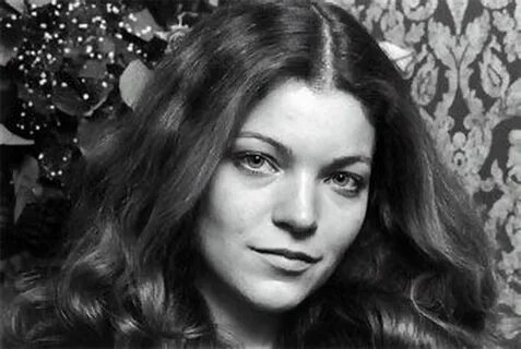 Amy Irving Amy irving, Amy, Tv moms