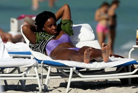 KELLY ROWLAND in Bikini on the Beach in Miami - HawtCelebs