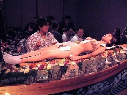 Nyotaimori serve sushi and sashimi stark-naked woman erotic 