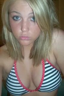 Sarah sexy sur msn - Striptease MSN et webcam sexe