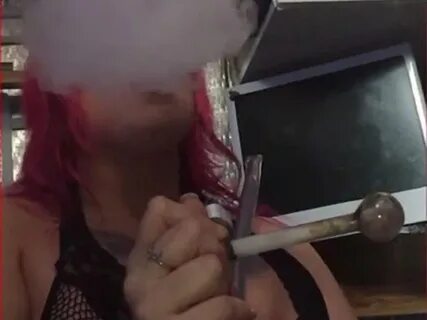 Amanda Smoking Meth And Blowing It On Moneysharks Cock - Vis