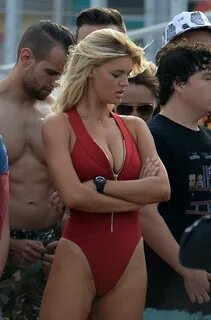 Kelly Rohrbach on Baywatch set -70 GotCeleb