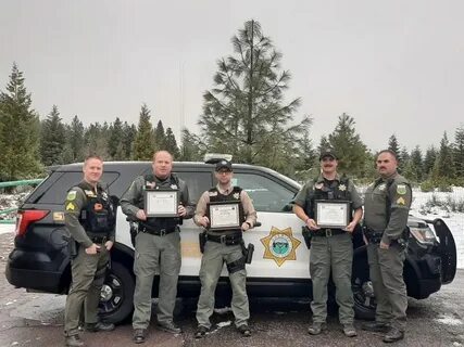 Sheriff' Deputies Commended for Recent Arrests in South Coun