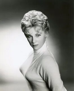 Picture of Grace Lee Whitney